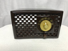 Phillips P141 tube radio
