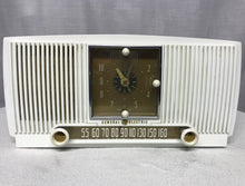 vintage retro tube radio with bluetooth