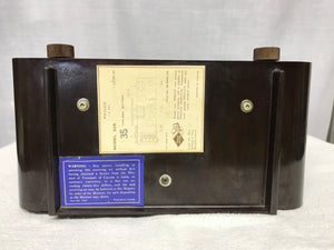 1948 Philco Transitone battery tube radio.
