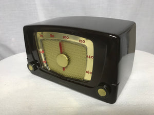 Silvertone 5 Tube Radio With Bluetooth input.