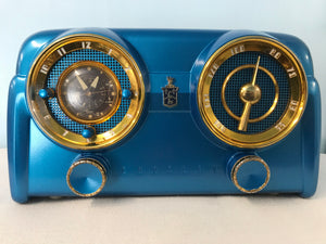 1953 Crosley D-25 "Dashboard" Tube Radio With Bluetooth input.