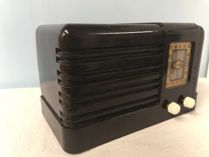 1939 RCA “Nipper” 9TX-31 Tube Radio With Bluetooth input.