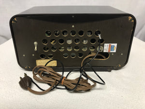 Vintage Retro Philco Tube Radio With Bluetooth Input.