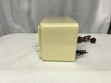 Vintage Arcadia Tube Radio With Bluetooth input.