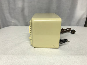 Vintage Arcadia Tube Radio With Bluetooth input.