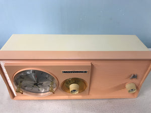 Motorola 5C14PW Tube Radio With Bluetooth input.