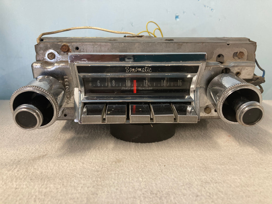 1965 Buick LeSabre, Wildcat, Electra AM radio with Bluetooth And Aux Input