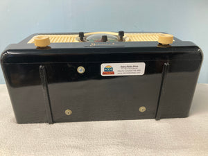 1950 Jewel 5057 “Wakemaster” Clock Radio