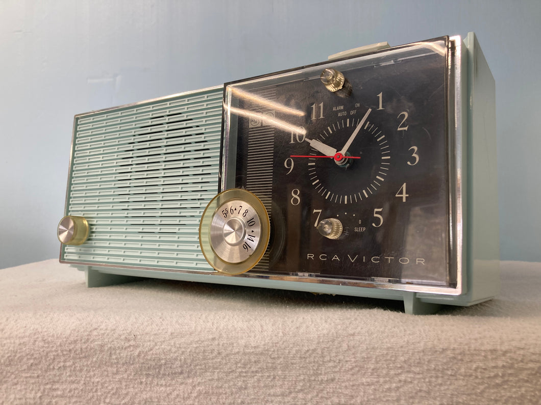 RCA Victor Model R-13 Tube Radio With Bluetooth & FM Options