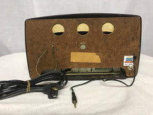Silvertone 5 Tube Radio With Bluetooth input.