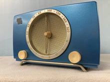 Motorola 5X12U Tube Radio With Bluetooth input.