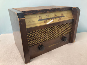 General Electric C-544 Tube Radio With Bluetooth input.